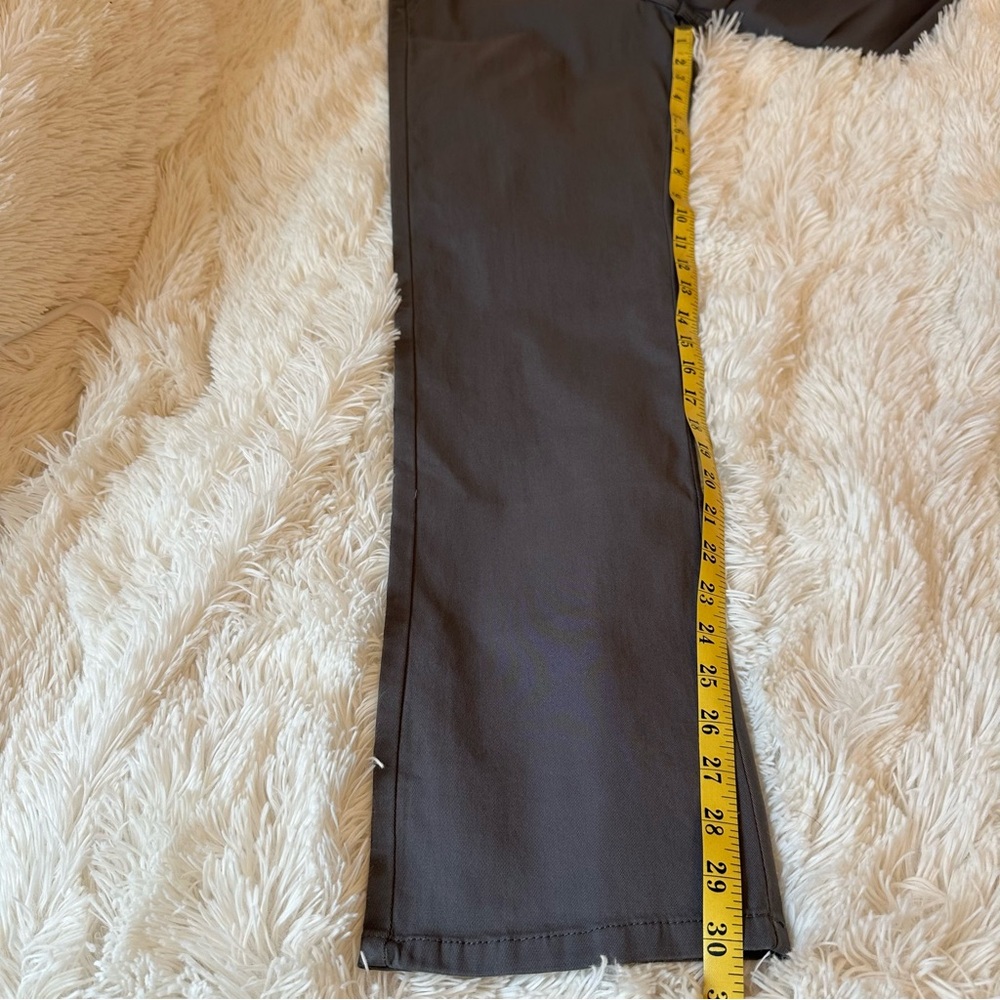 IZOD Gray Chino Dress Pants Boys Size 18 Regular Stretch Flat Front NWT School - Picture 7 of 9